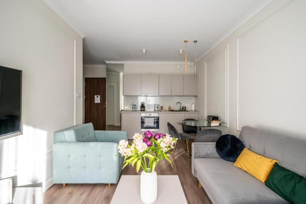 Mennica Residence By Golden Apartments Varşovia Exterior foto