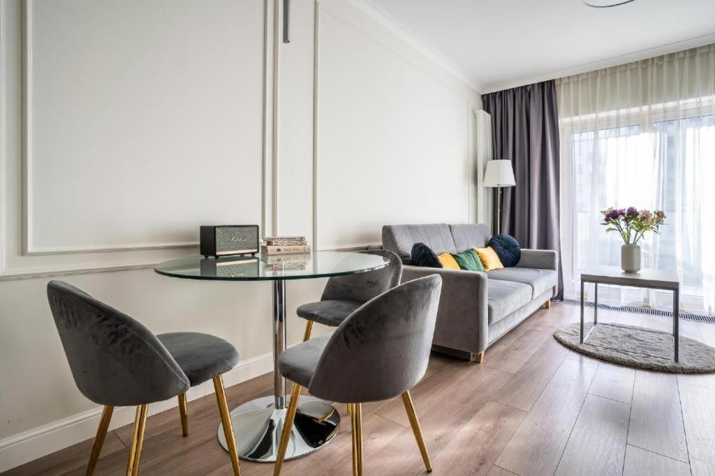 Mennica Residence By Golden Apartments Varşovia Exterior foto